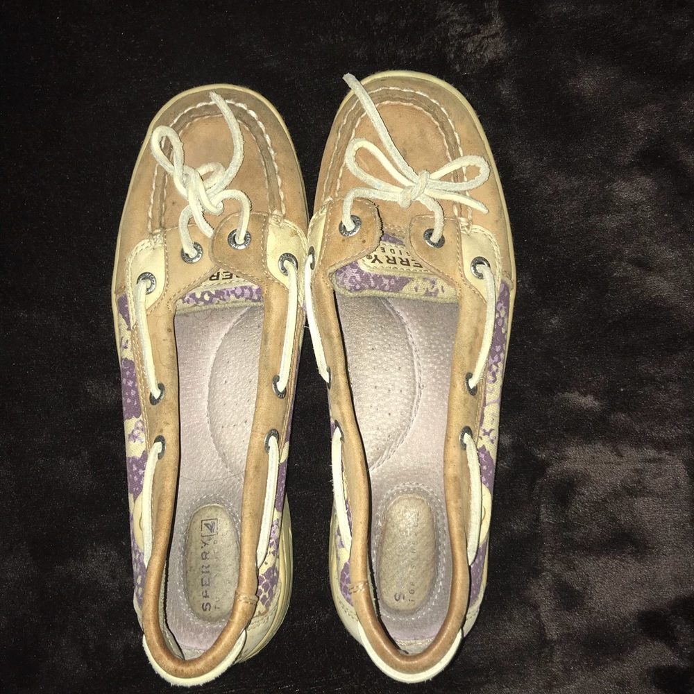 Sperry topsiders